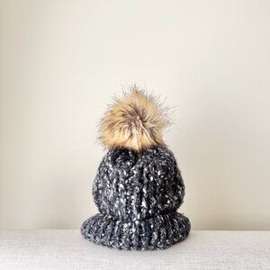 Vintage American Eagle Chunky Cable Knit Tweed Pom Pom Hat – Charcoal Gray